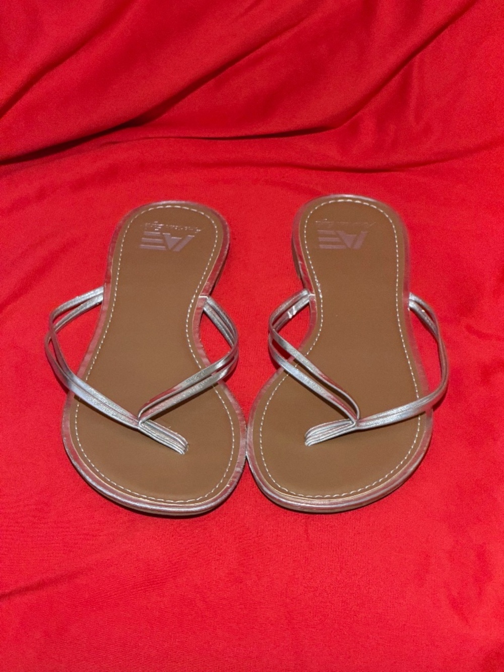 American Eagle Silver Metallic Strappy Thong Sandals Flat Size 13